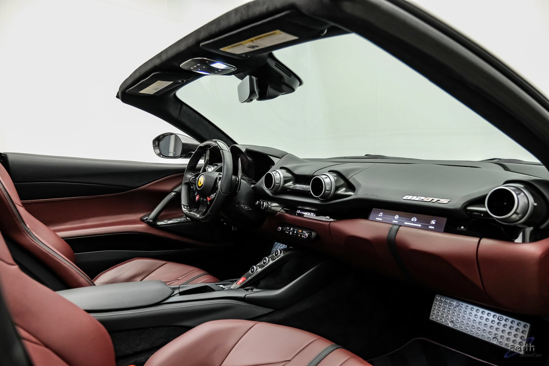 Used 2023 Ferrari 812 GTS RWD image 59