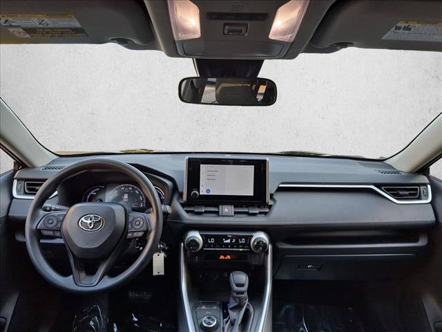 Used 2024 Toyota RAV4 LE AWD/4WD image 17