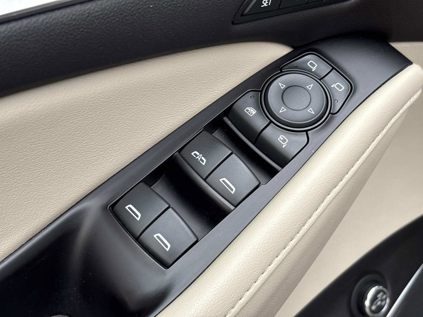 Used 2020 Buick Enclave Premium w/ LPO, Luxury Package image 14