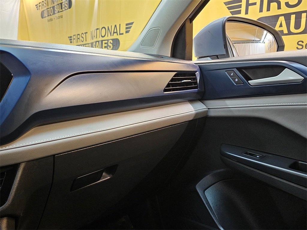 Used 2024 Volkswagen Taos SE image 30