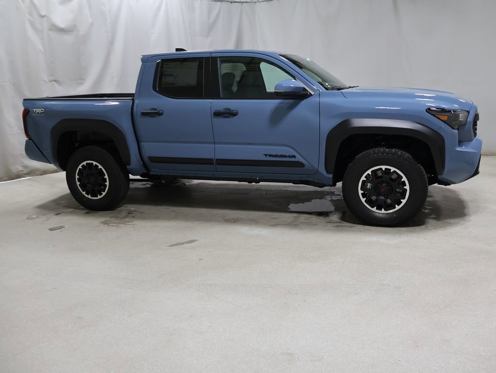 New 2026 Toyota Tacoma TRD Off-Road w/ TRD Off Road Upgrade Package AWD/4WD image 6