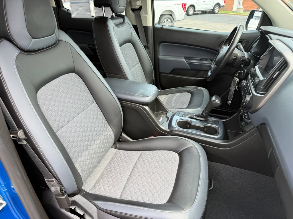 Used 2021 Chevrolet Colorado Z71 AWD/4WD image 18