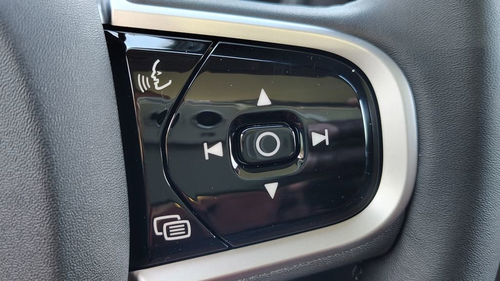 New 2026 Volvo XC90 B6 Plus image 15