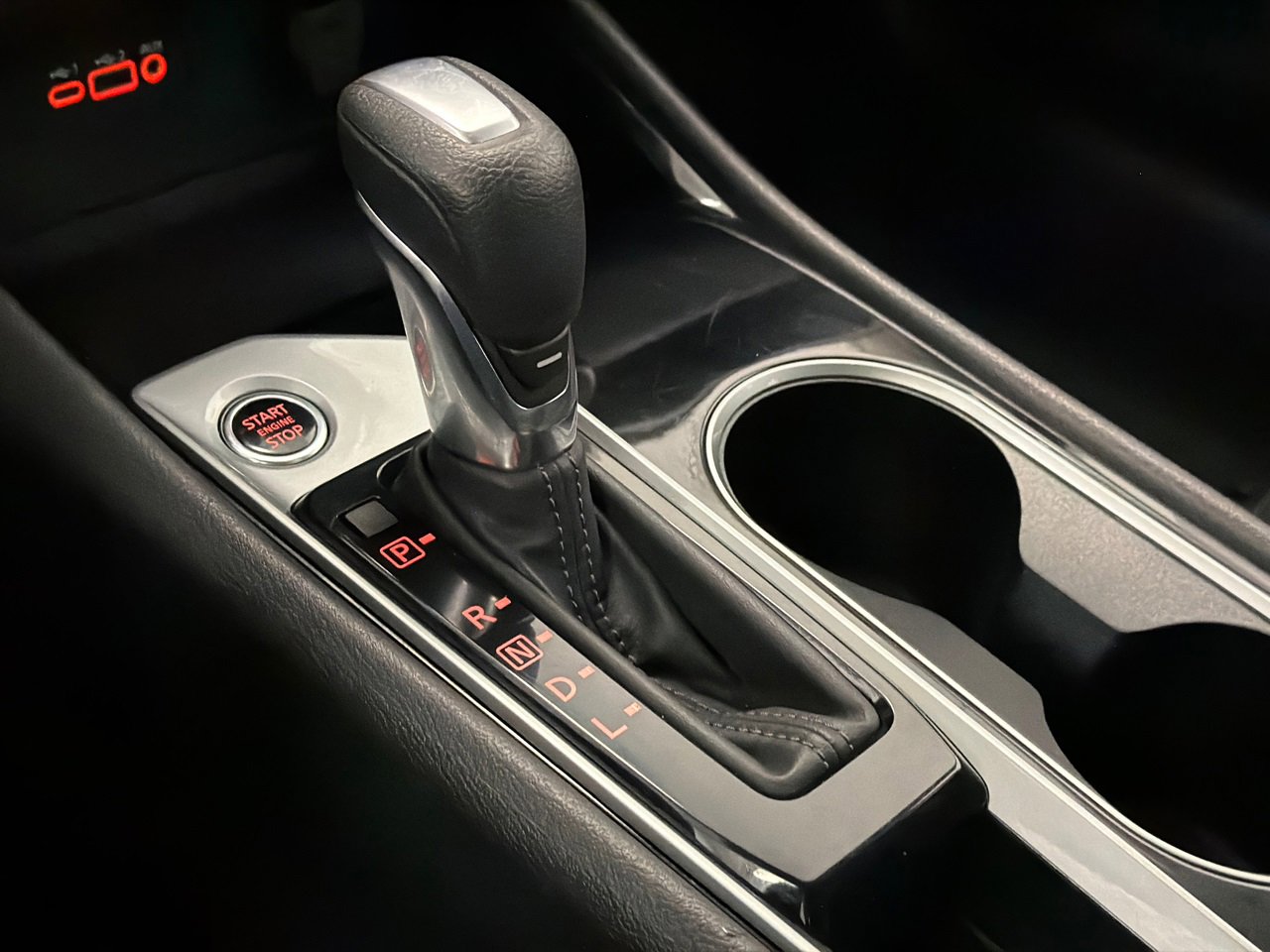 Used 2024 Nissan Altima 2.5 SV image 25