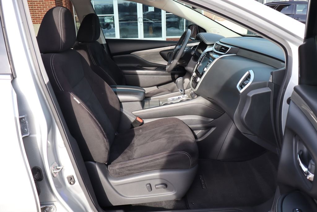 Used 2017 Nissan Murano SV w/ Premium Plus Package image 46