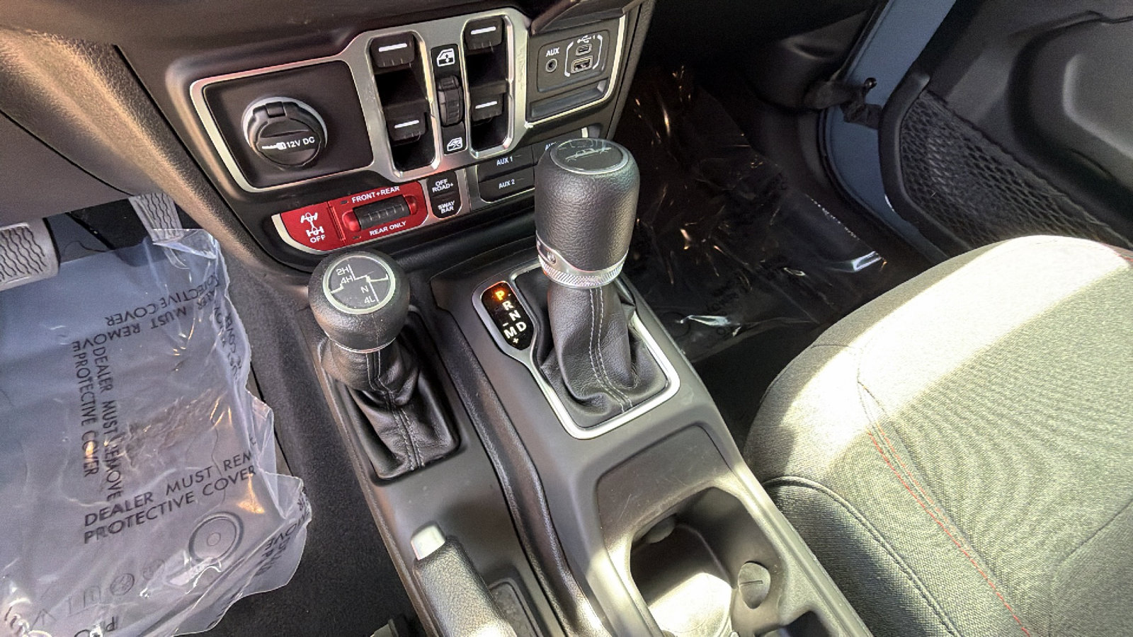 Used 2025 Jeep Gladiator Rubicon w/ Safety Group image 31