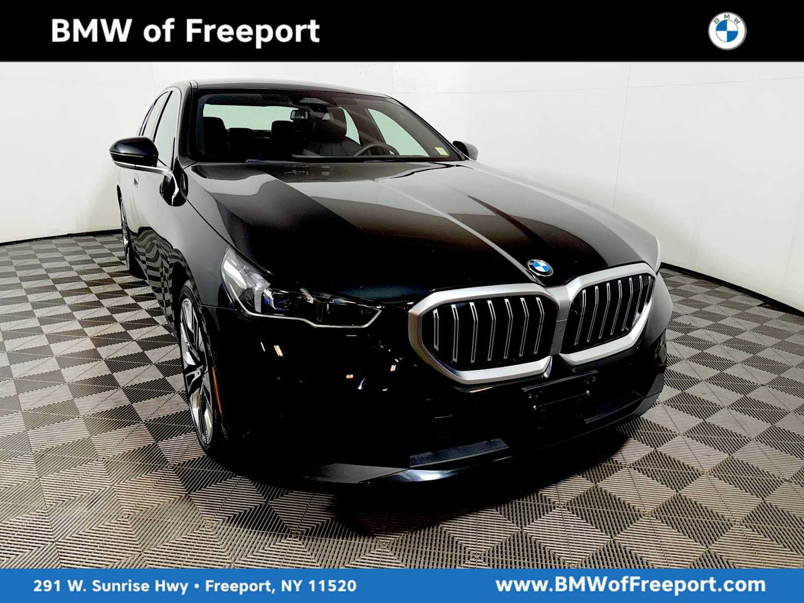 Used 2024 BMW 530i xDrive w/ Premium Package AWD/4WD image 1