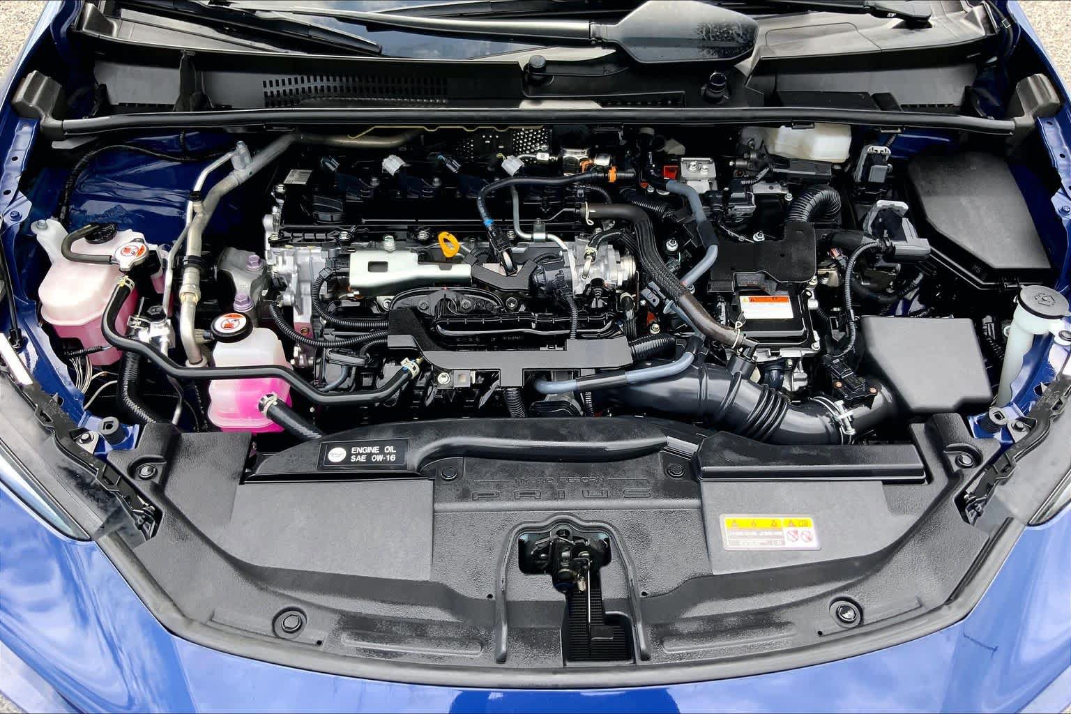 Used 2025 Toyota Prius LE FWD image 31