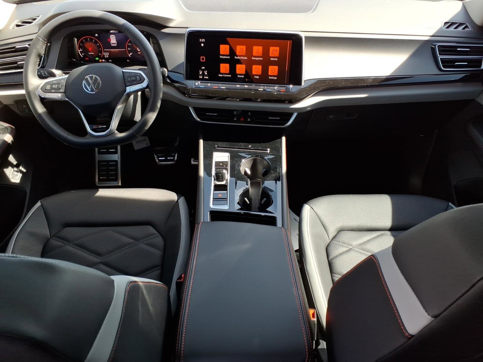 New 2026 Volkswagen Atlas Peak Edition image 17