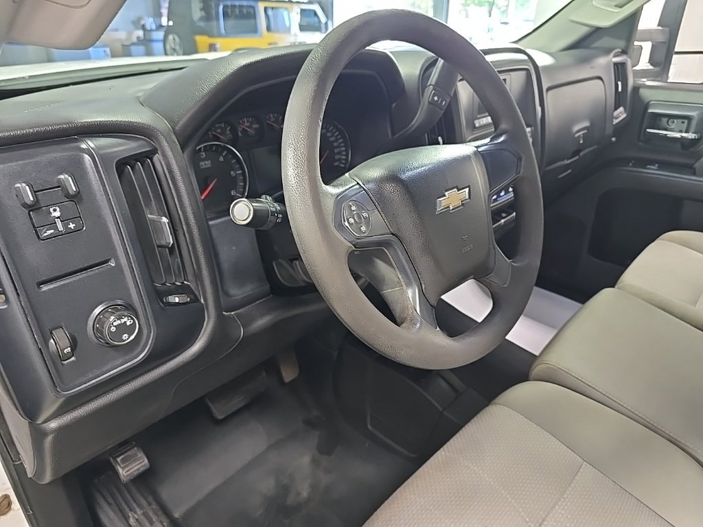 Used 2017 Chevrolet Silverado 2500 W/T w/ WT Convenience Package AWD/4WD image 18