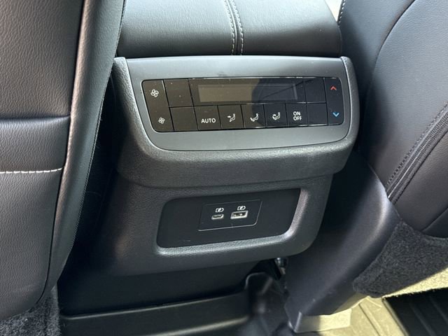 Used 2024 Nissan Pathfinder SL w/ Cargo Package image 13