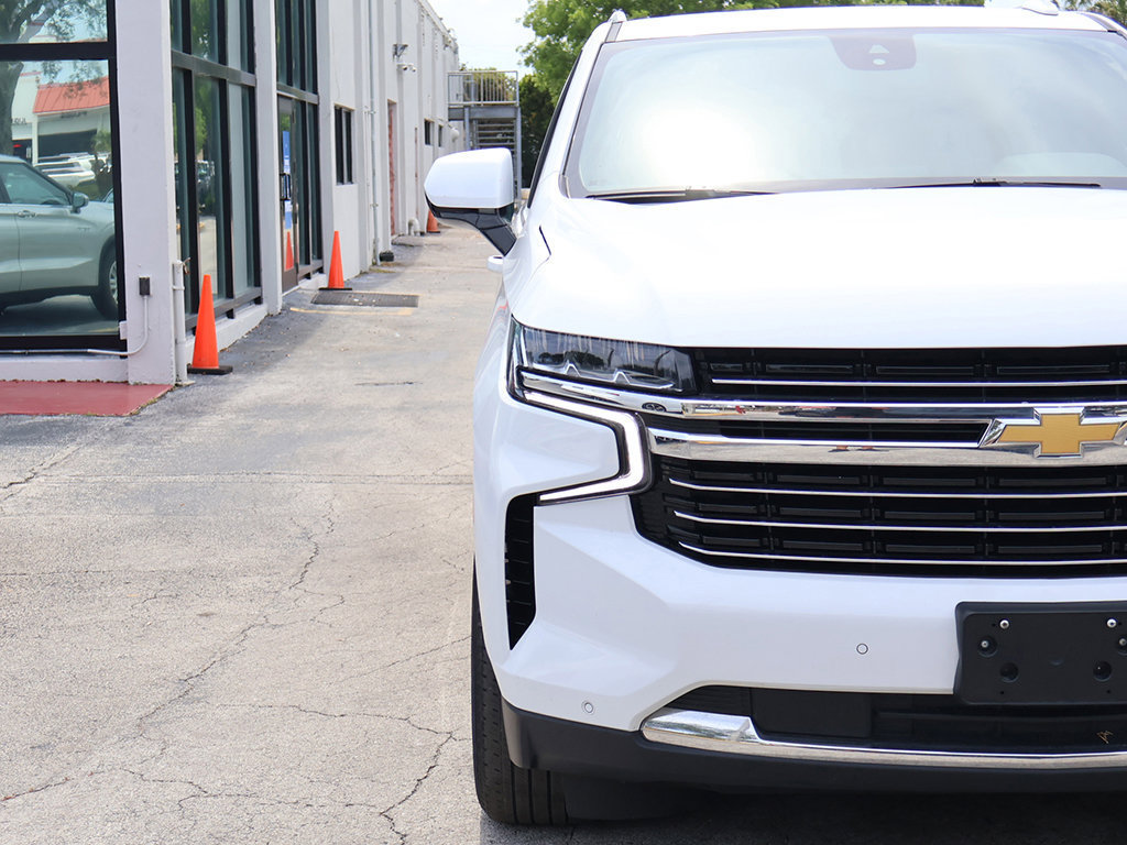 Used 2024 Chevrolet Suburban LT AWD/4WD image 16