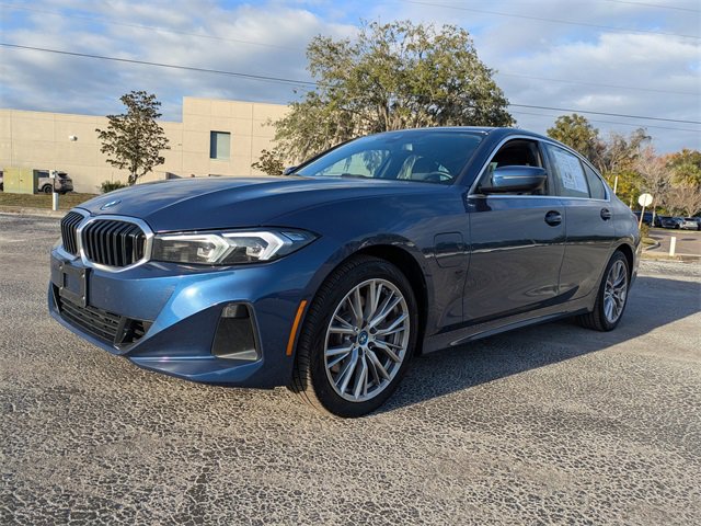 Used 2024 BMW 330e xDrive image 8