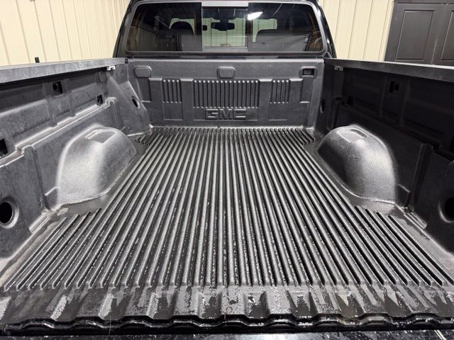 Used 2016 GMC Canyon SLE w/ All Terrain Package RWD image 10