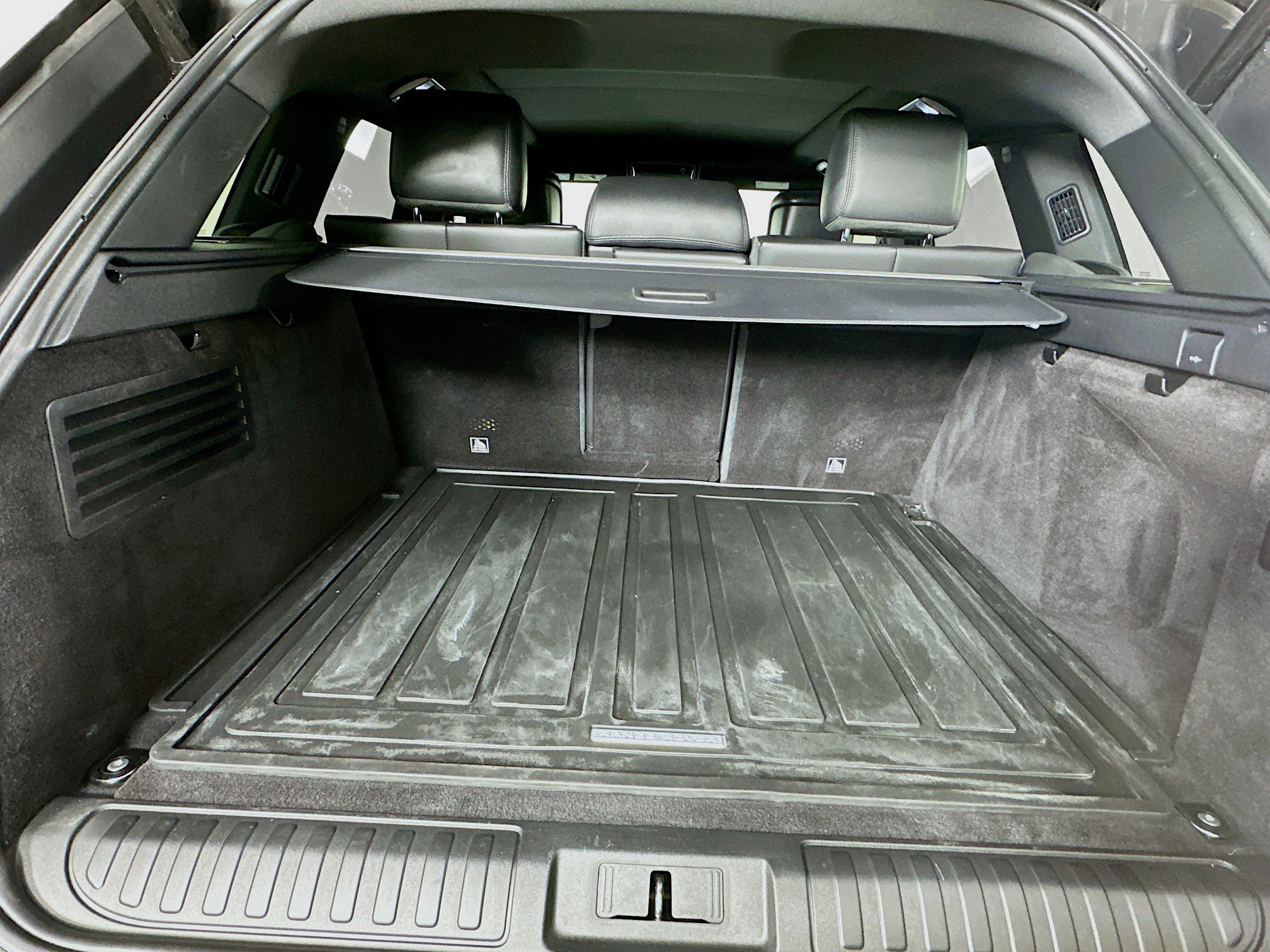 Used 2021 Land Rover Range Rover Sport HST image 35