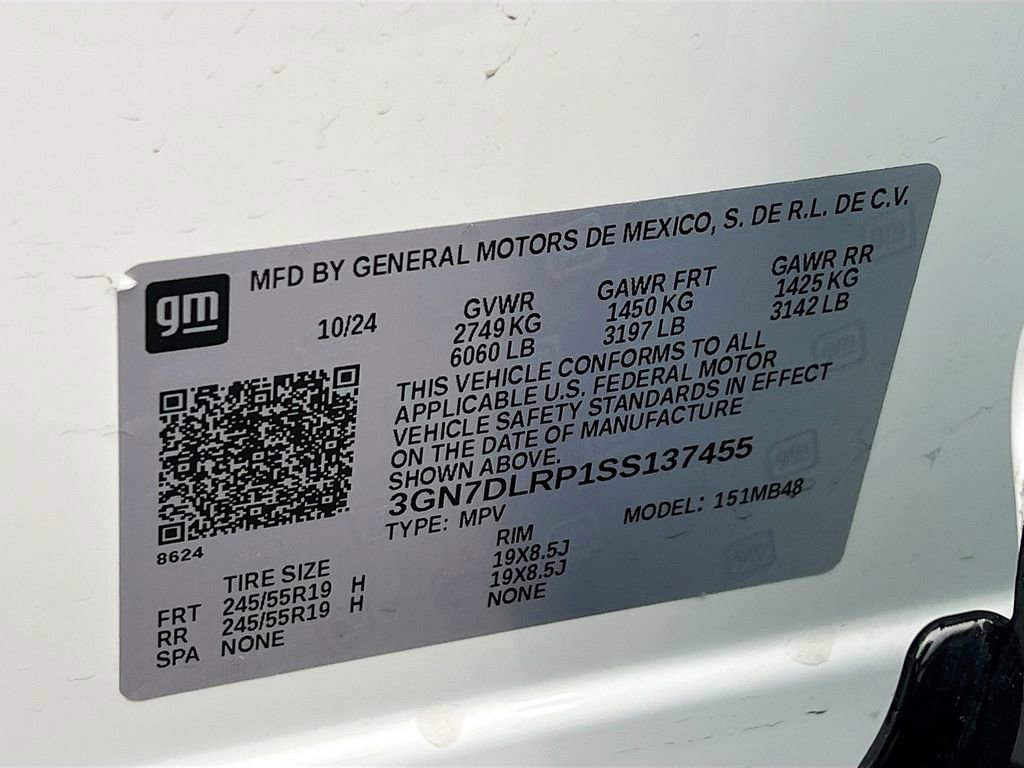 Used 2025 Chevrolet Equinox EV LT w/ Convenience Package image 30
