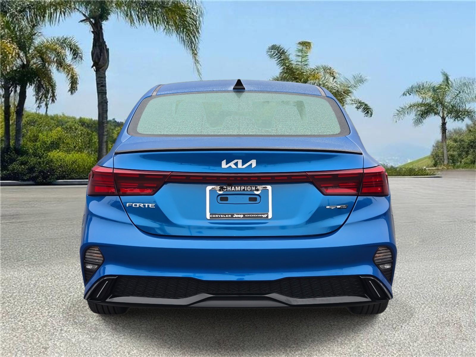 Used 2024 Kia Forte GT-Line w/ GT-Line Premium Package image 5