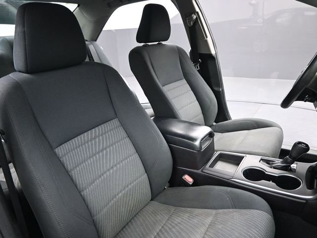 Used 2016 Toyota Camry LE image 25