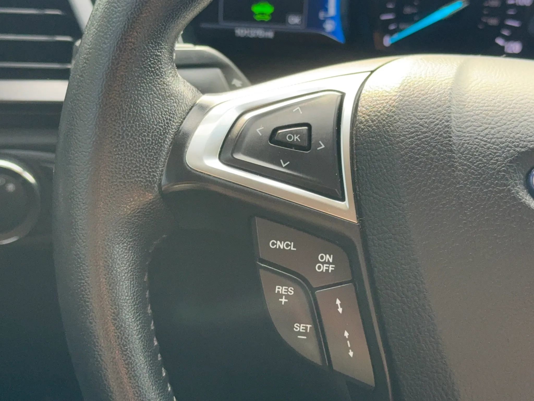 Used 2020 Ford Fusion Energi Titanium FWD image 29