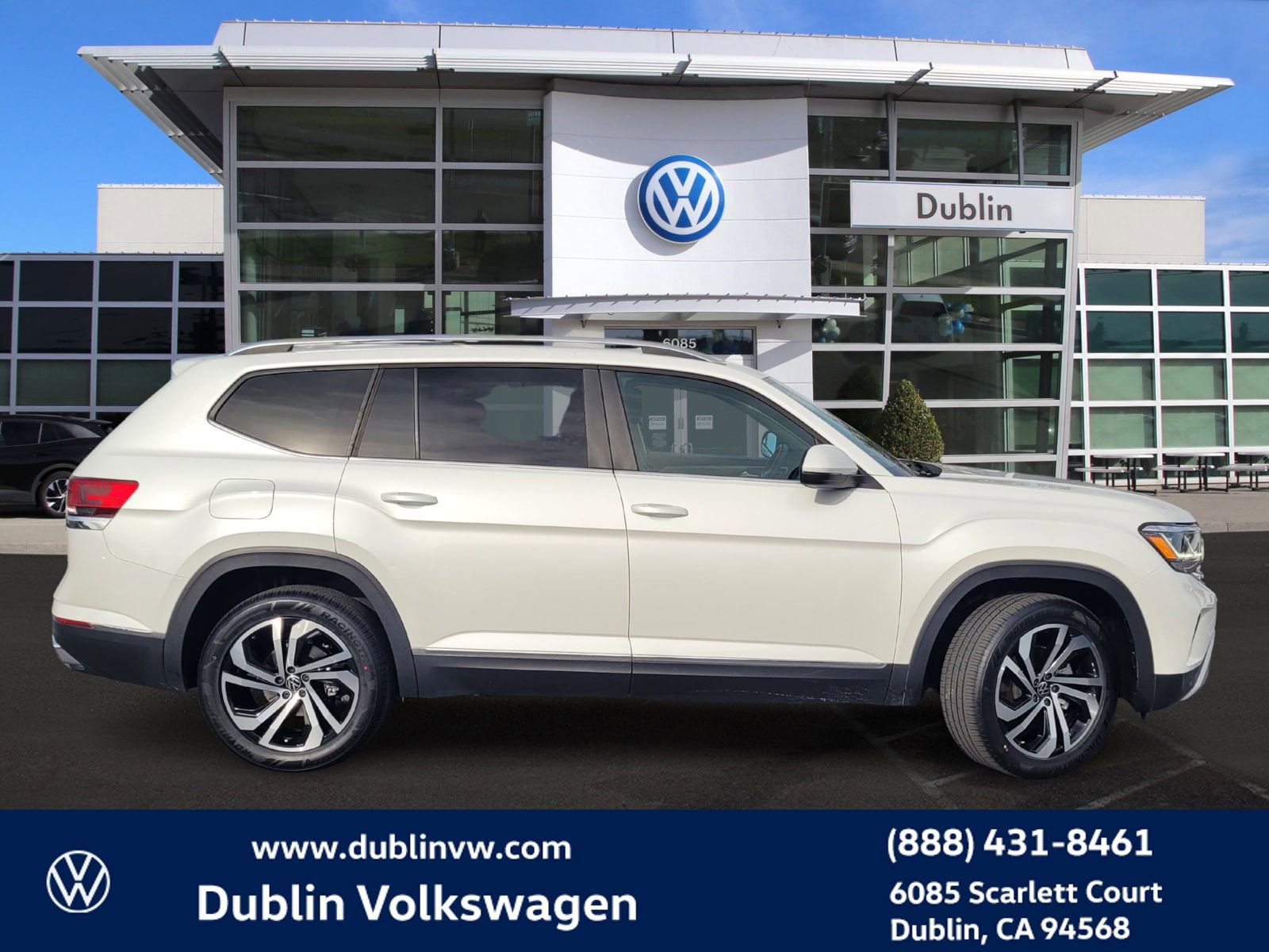 Certified 2023 Volkswagen Atlas SEL image 3