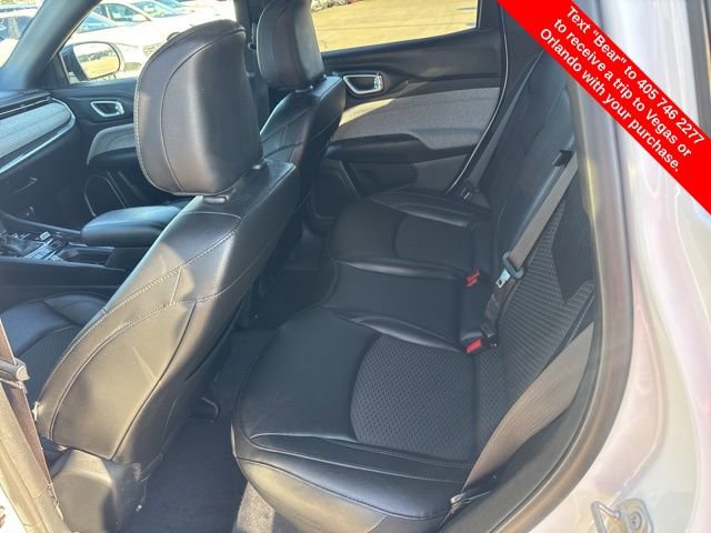 Used 2024 Jeep Compass Latitude image 13