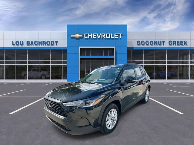 Used 2024 Toyota Corolla Cross LE image 4