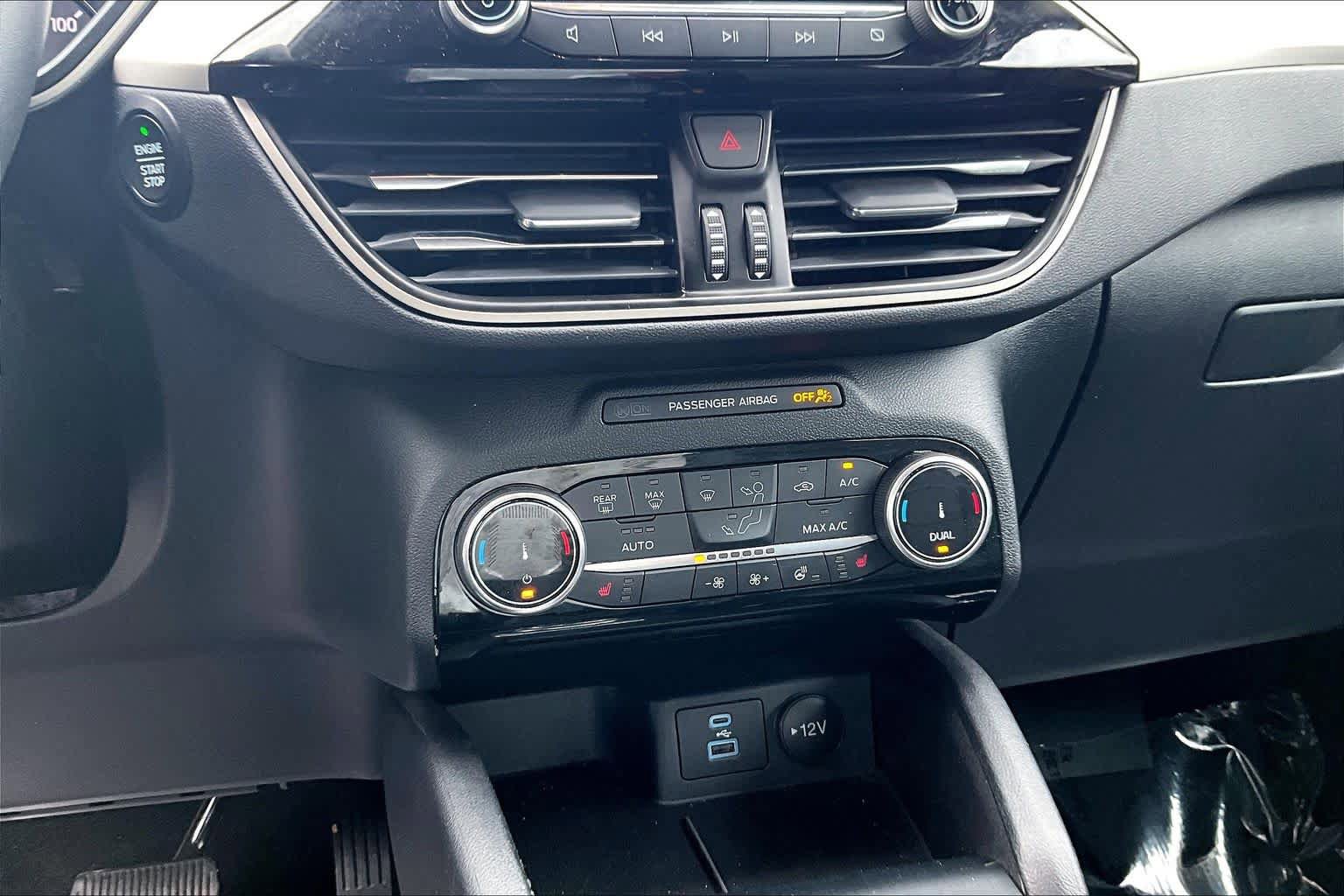 Used 2022 Ford Escape SEL FWD image 32