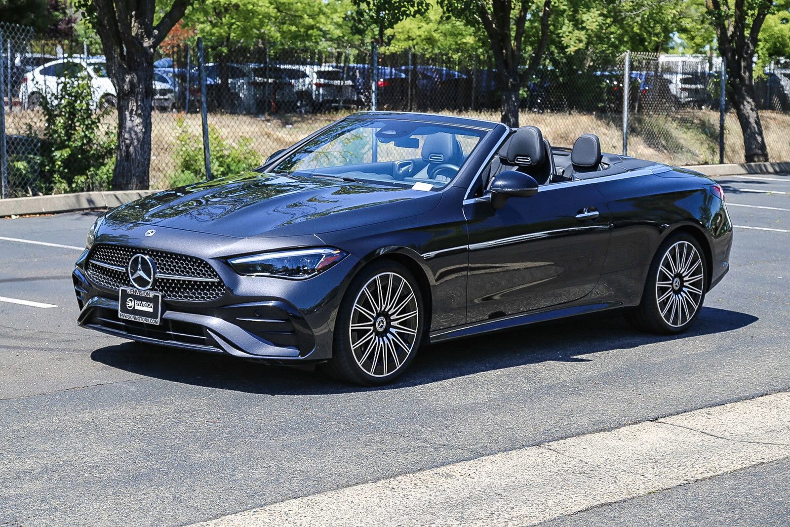 Used 2025 Mercedes-Benz CLE 300 4MATIC Cabriolet image 7
