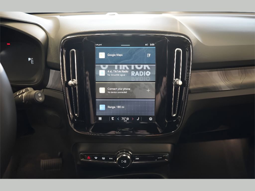 New 2025 Volvo EX40 Core w/ Climate Package image 14