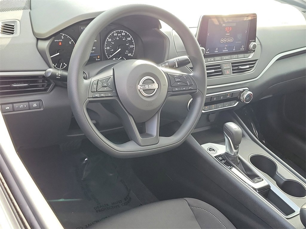 New 2025 Nissan Altima 2.5 S image 3