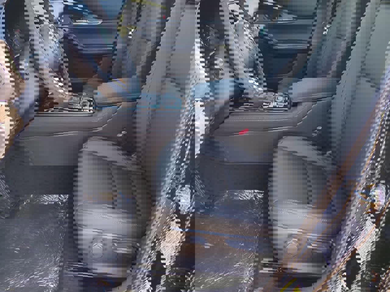 New 2025 MAZDA CX-30 AWD 2.5 S w/ Select Sport Pkg image 14