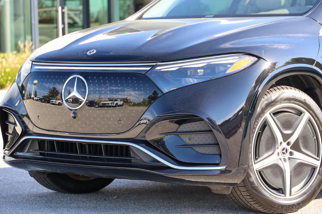 Used 2023 Mercedes-Benz EQS 580 4MATIC SUV image 16