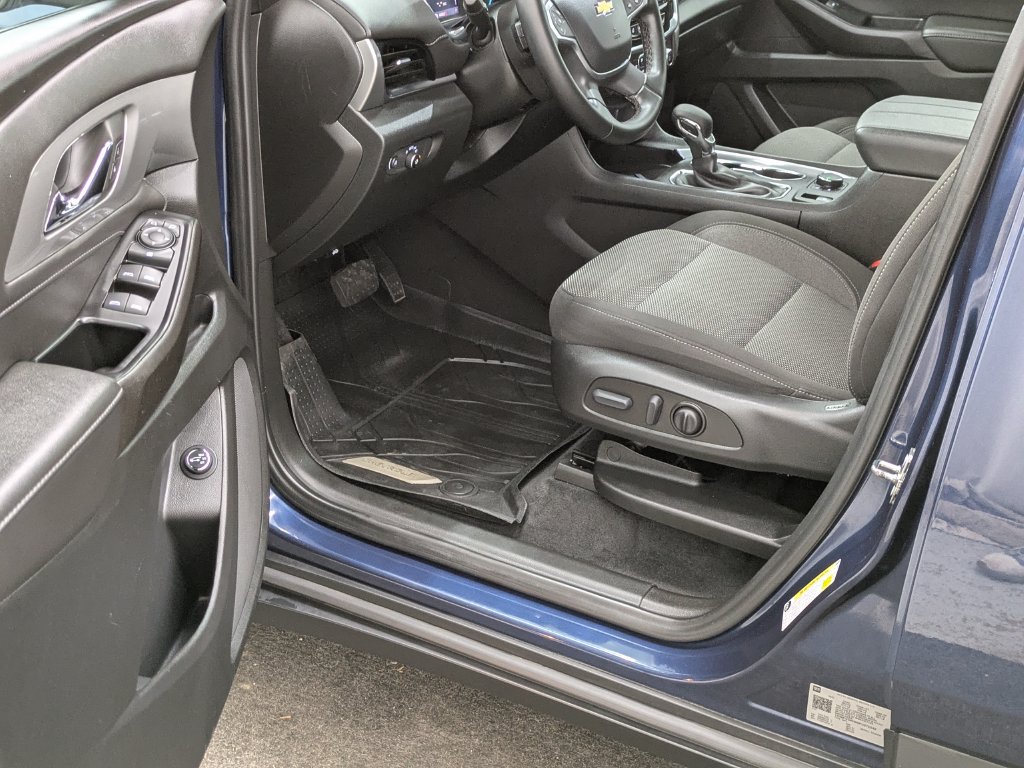 Used 2023 Chevrolet Traverse LT w/ LPO, Floor Liner Package AWD/4WD image 36