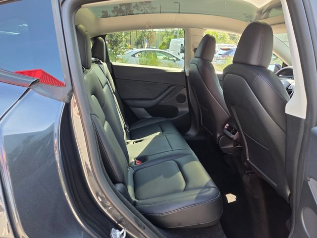 Used 2024 Tesla Model Y Long Range RWD image 16