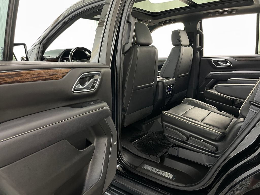 Certified 2021 Chevrolet Tahoe Premier w/ Premium Package 2 AWD/4WD image 49