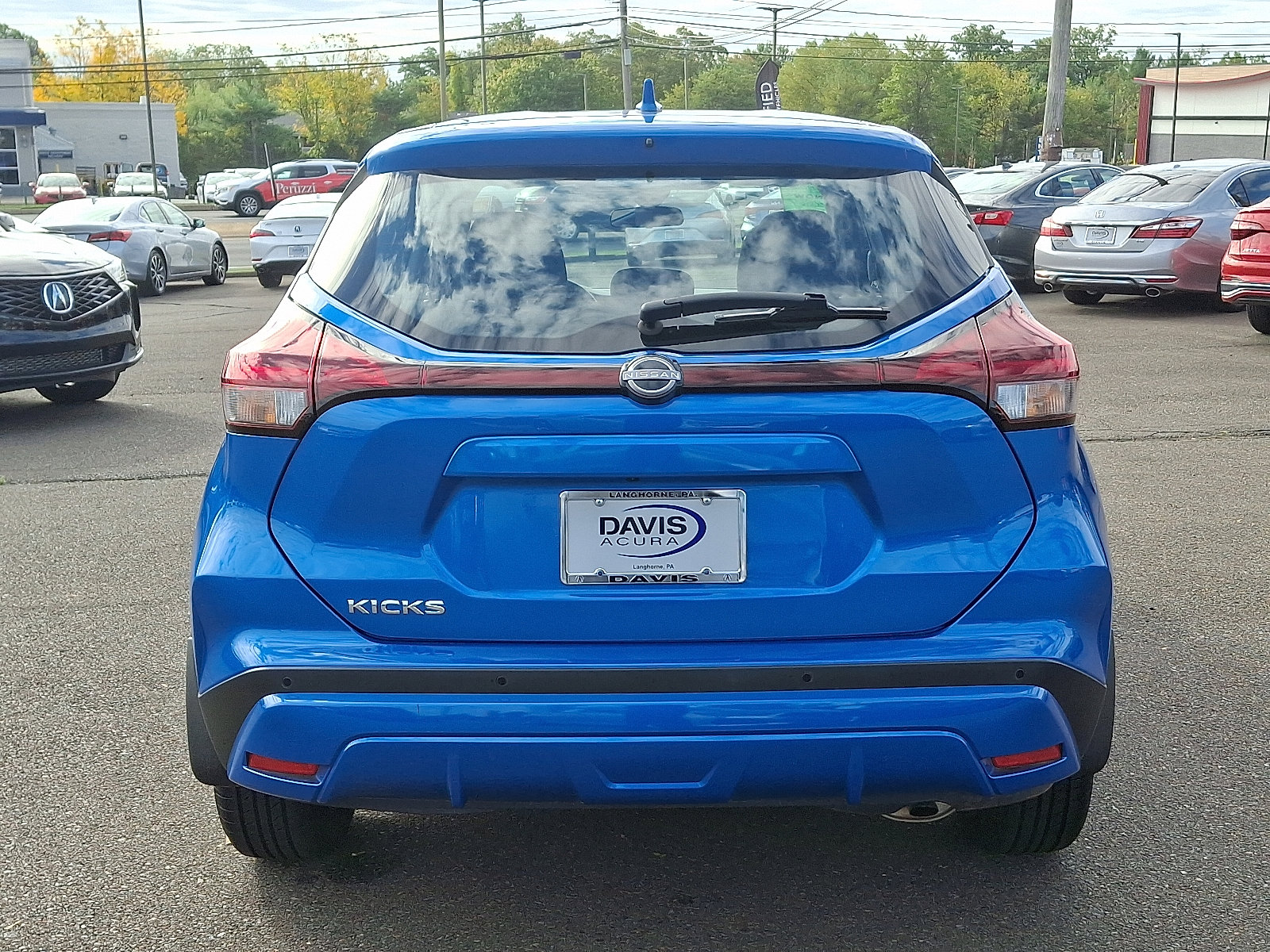 Used 2024 Nissan Kicks S image 5