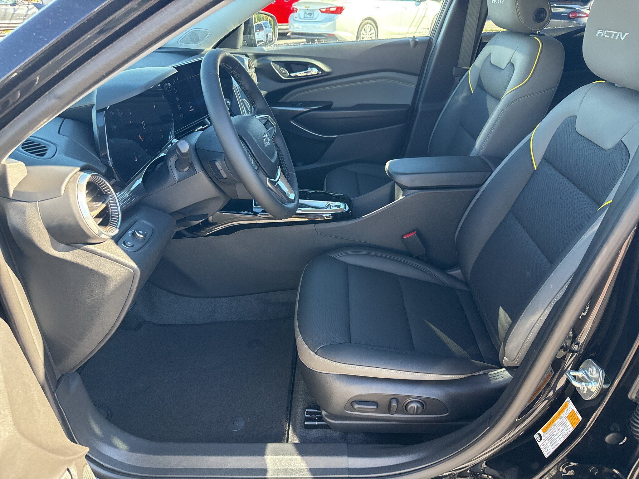 New 2026 Chevrolet Trax ACTIV FWD image 8
