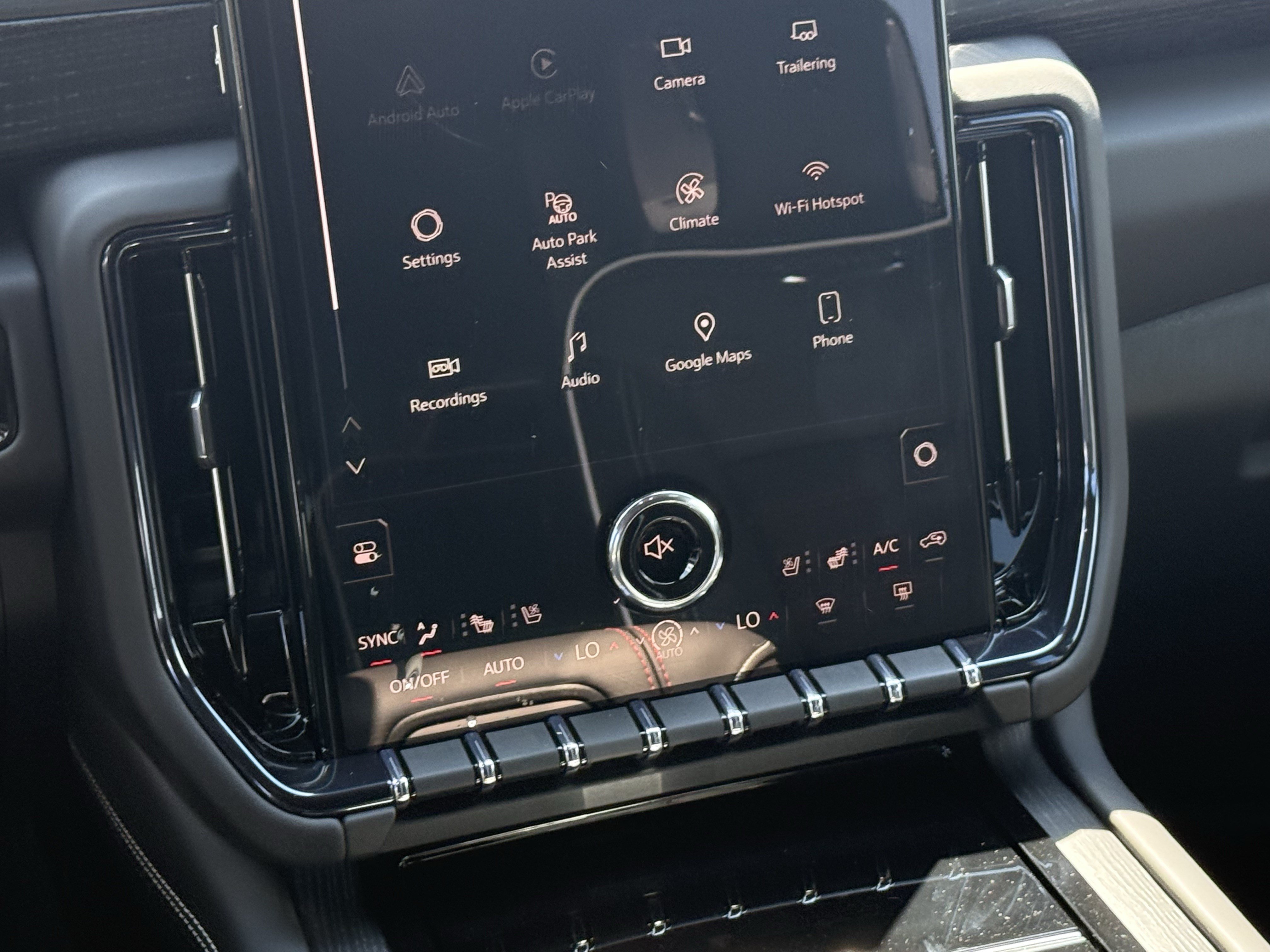 New 2026 GMC Yukon AT4 Ultimate AWD/4WD image 14