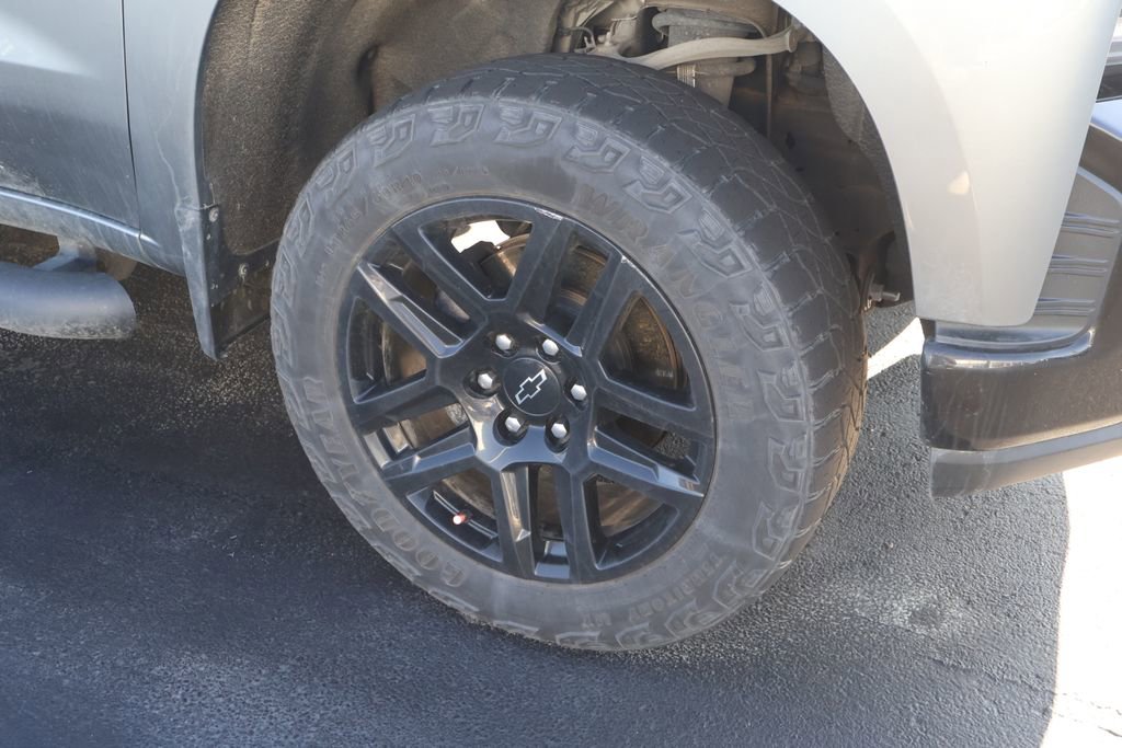 Used 2021 Chevrolet Silverado 1500 LT Trail Boss w/ Convenience Package II image 5