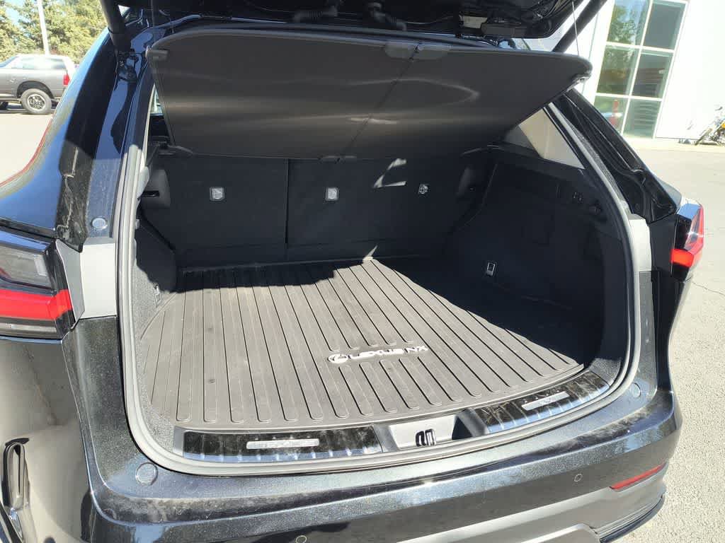 Used 2025 Lexus NX 350h AWD w/ Luxury Package image 24