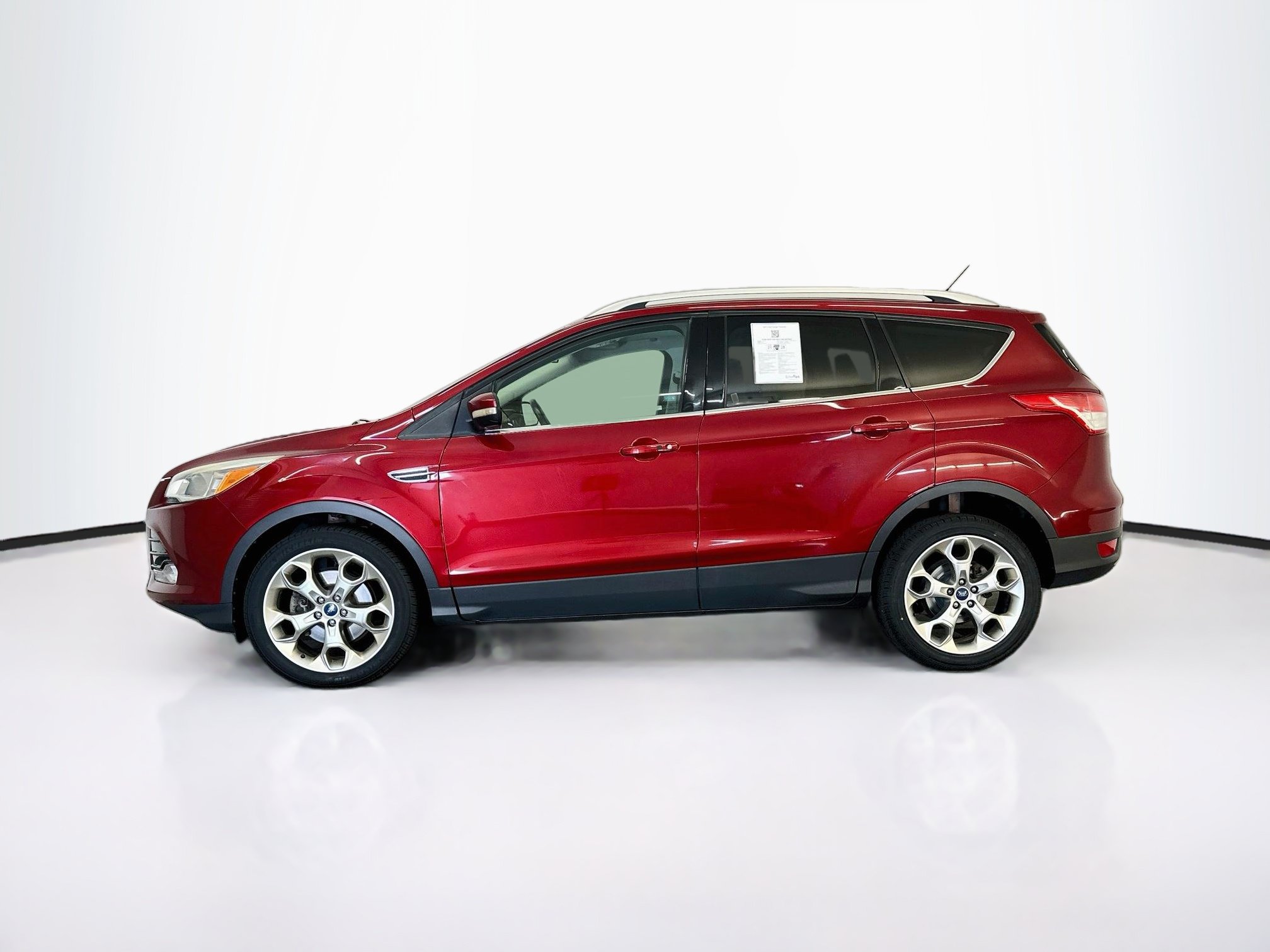 Used 2015 Ford Escape Titanium AWD/4WD image 4