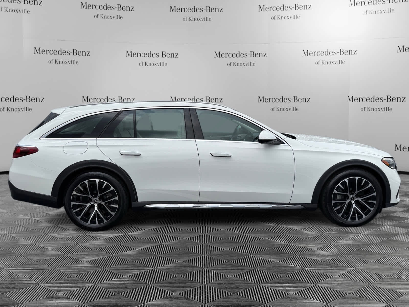 New 2025 Mercedes-Benz E 450 4MATIC All-Terrain Wagon image 6