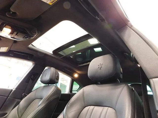 Used 2023 Maserati Levante Modena image 19