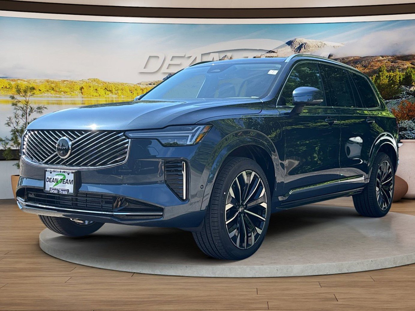 New 2026 Volvo XC90 T8 Plus w/ Protection Package Premier AWD/4WD image 3