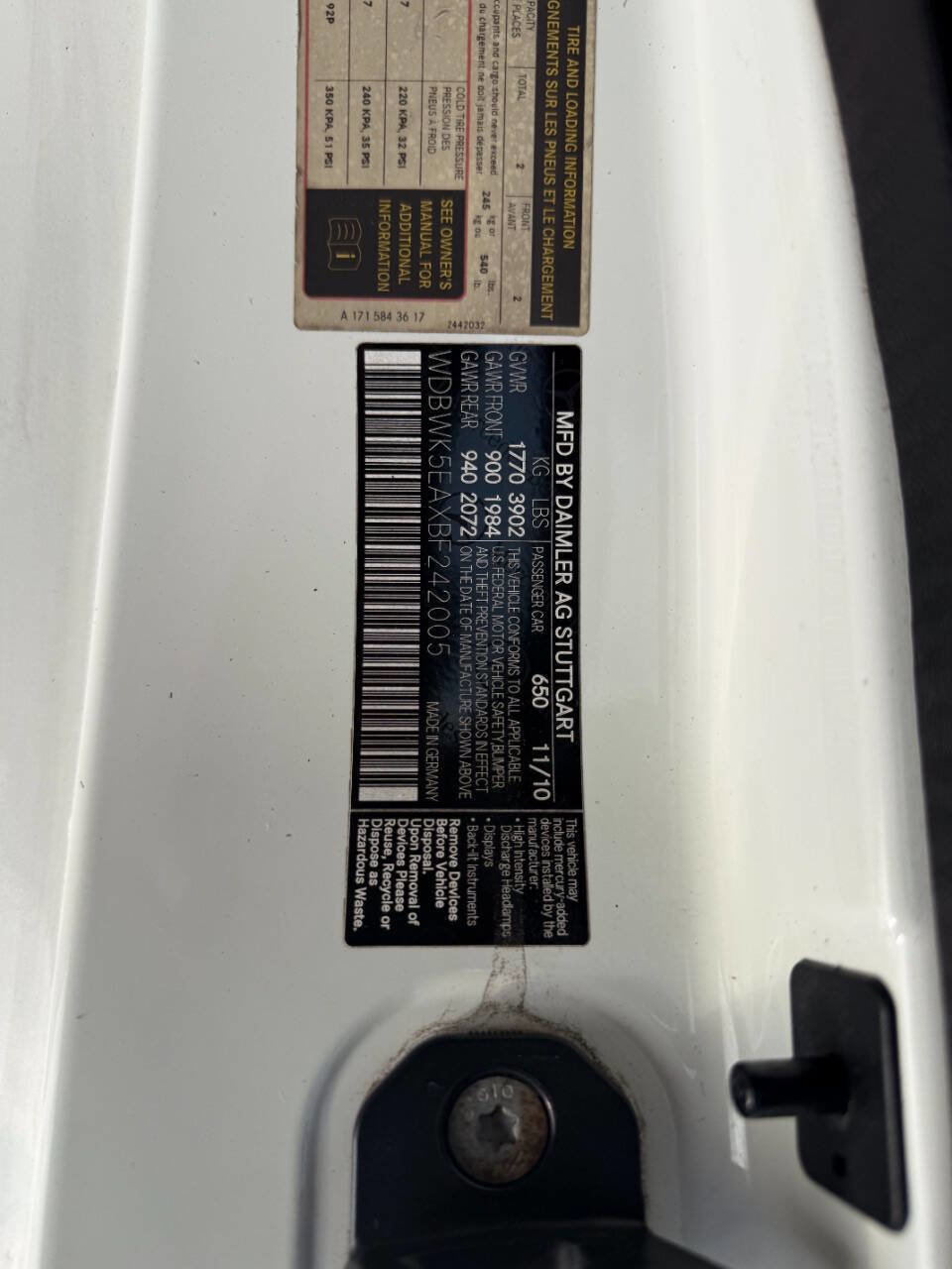 Used 2011 Mercedes-Benz SLK 300 image 37