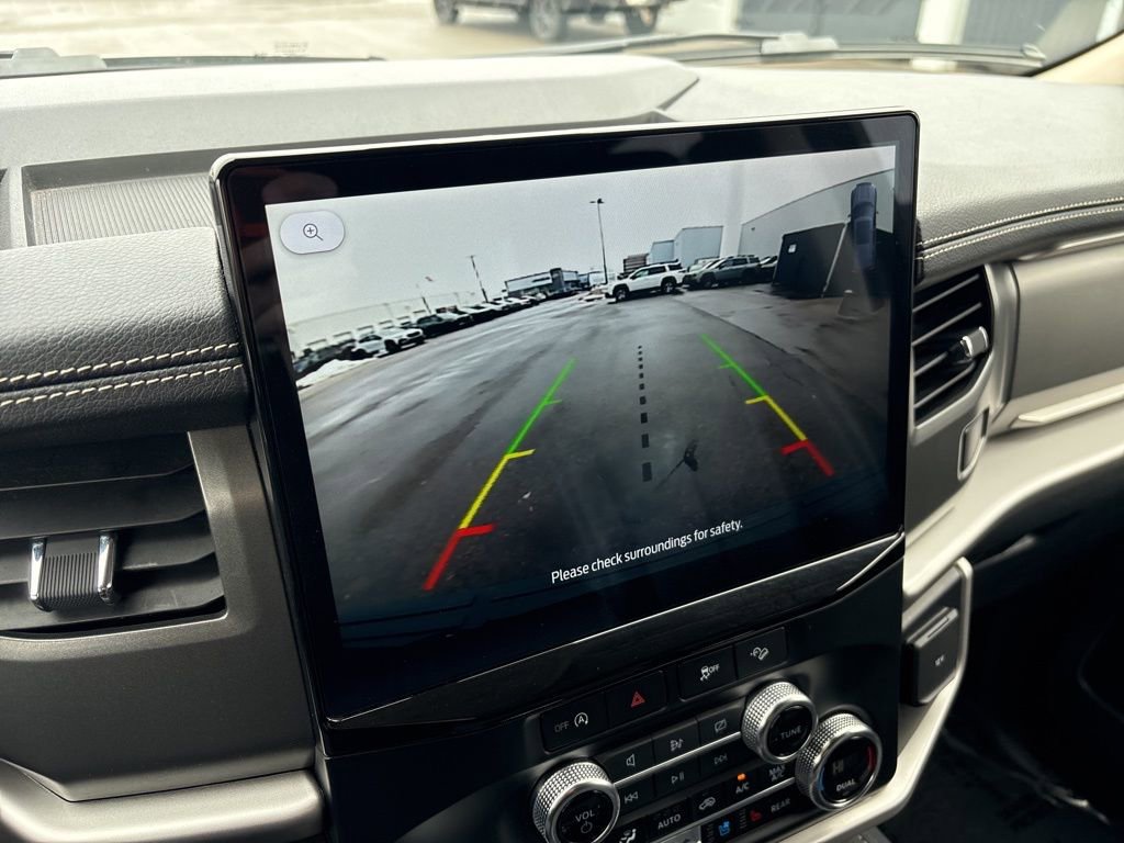 Used 2024 Ford Expedition Max XLT image 28