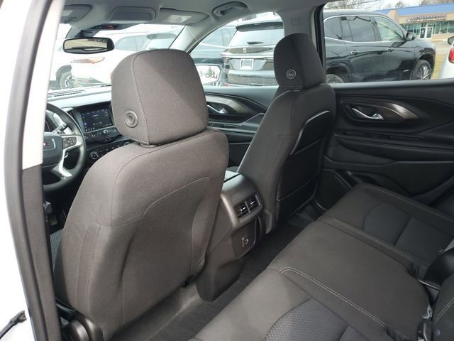 Used 2024 GMC Terrain SLE image 29