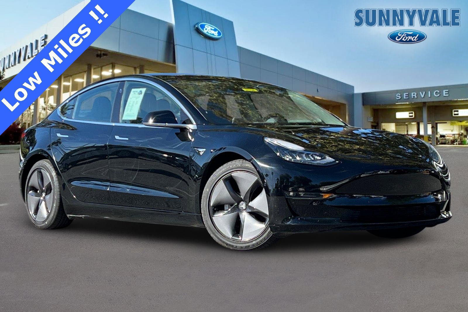 Used 2018 Tesla Model 3 Long Range image 1
