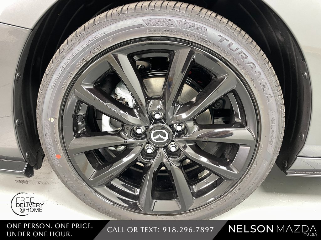 New 2026 MAZDA MAZDA3 Hatchback w/Premium Plus Pkg image 11