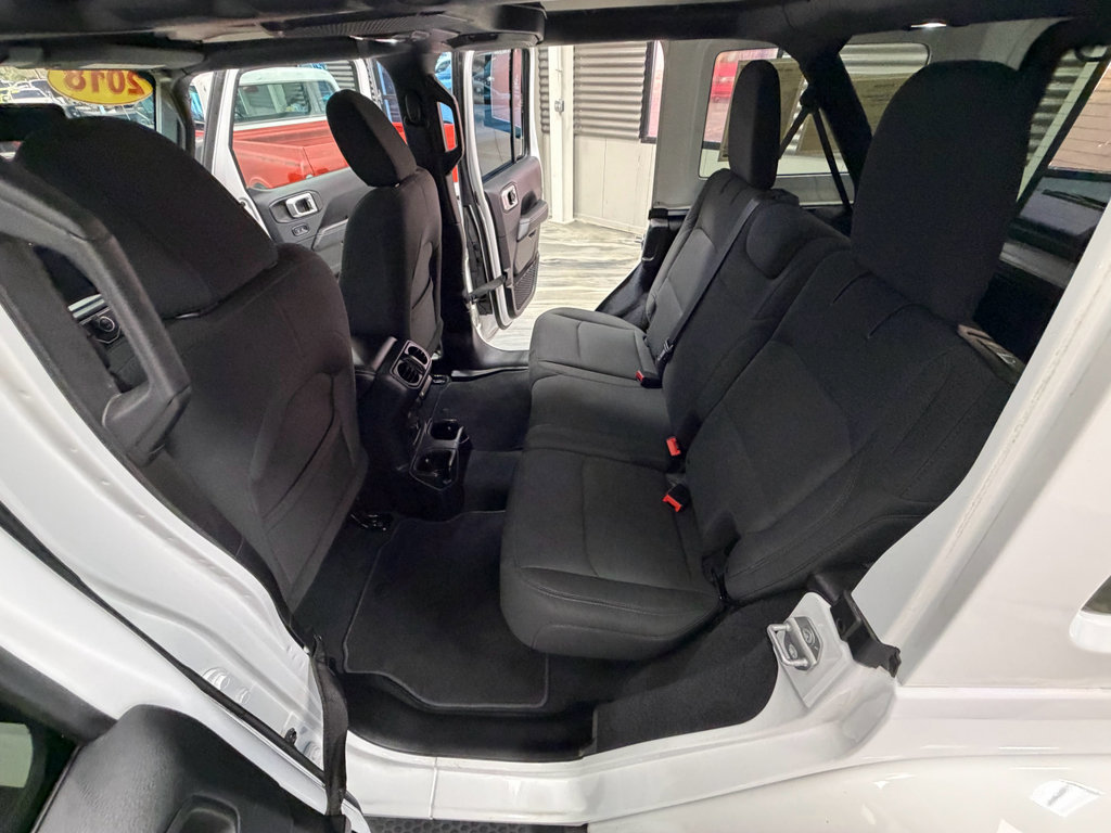 Used 2018 Jeep Wrangler Unlimited Sahara w/ Uconnect 4C Nav & Sound Group image 48